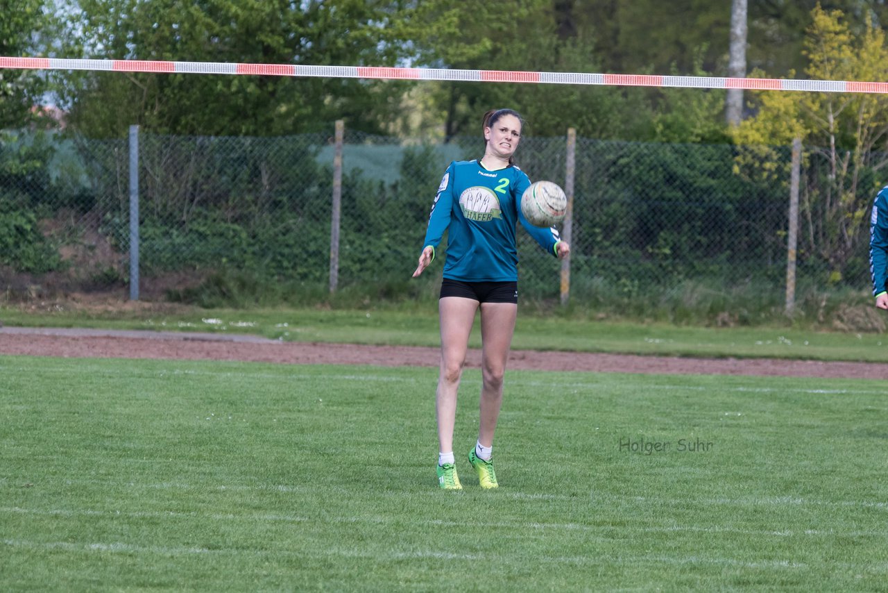 Bild 410 - Faustball Frauen Wiemersdorf